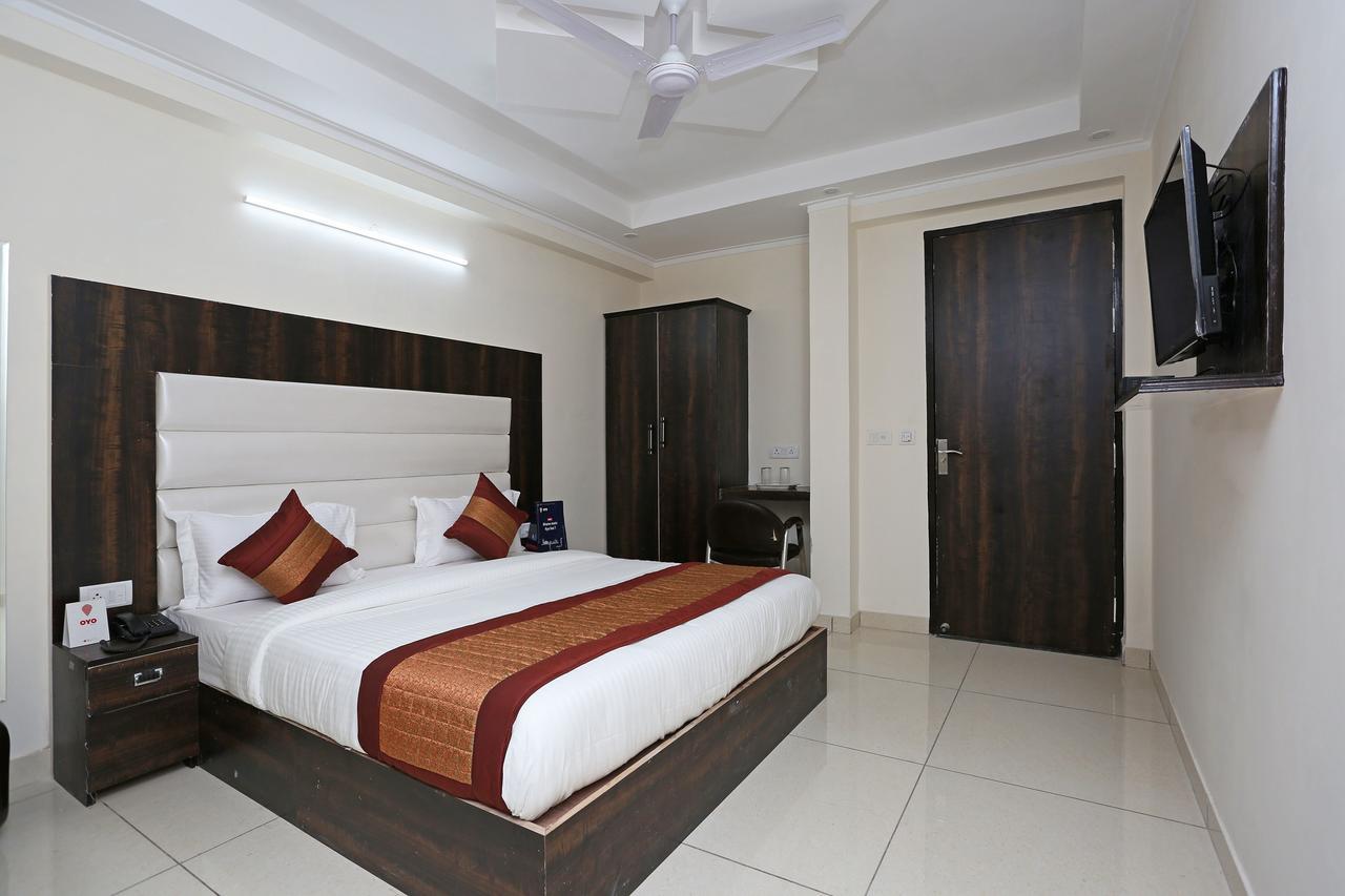 Oyo 9147 Hotel Aerostay New Delhi Exterior photo