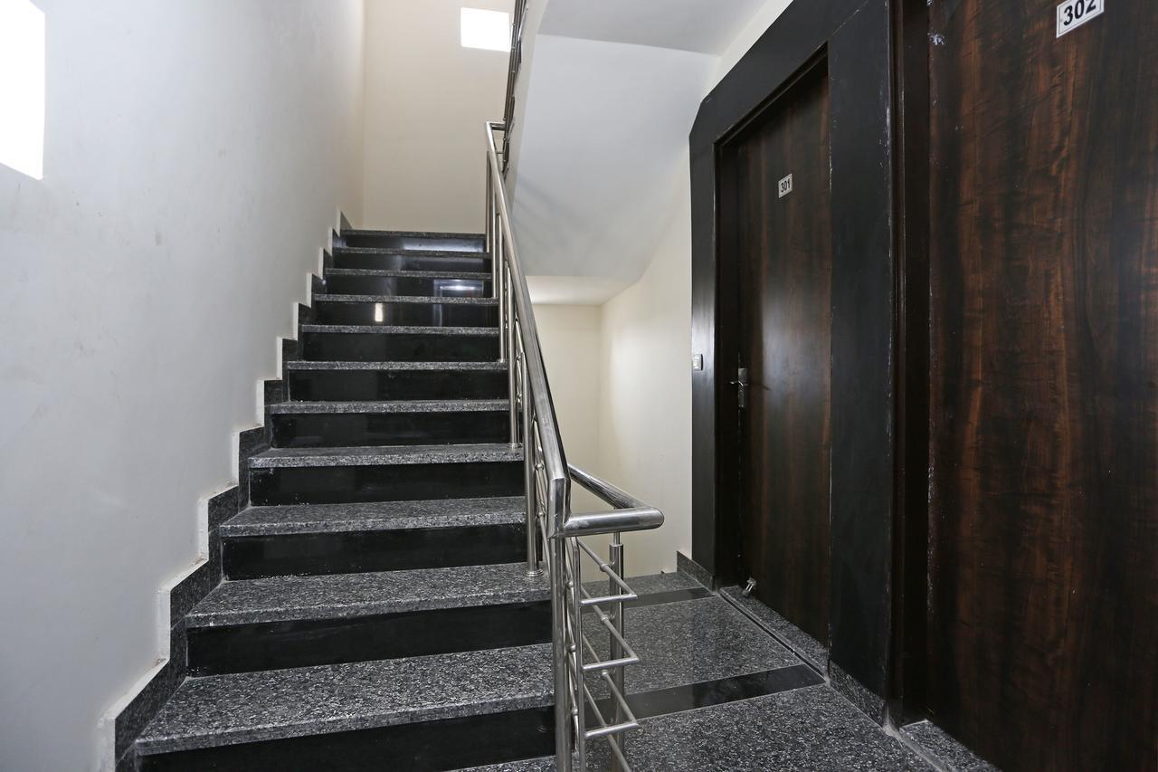 Oyo 9147 Hotel Aerostay New Delhi Exterior photo